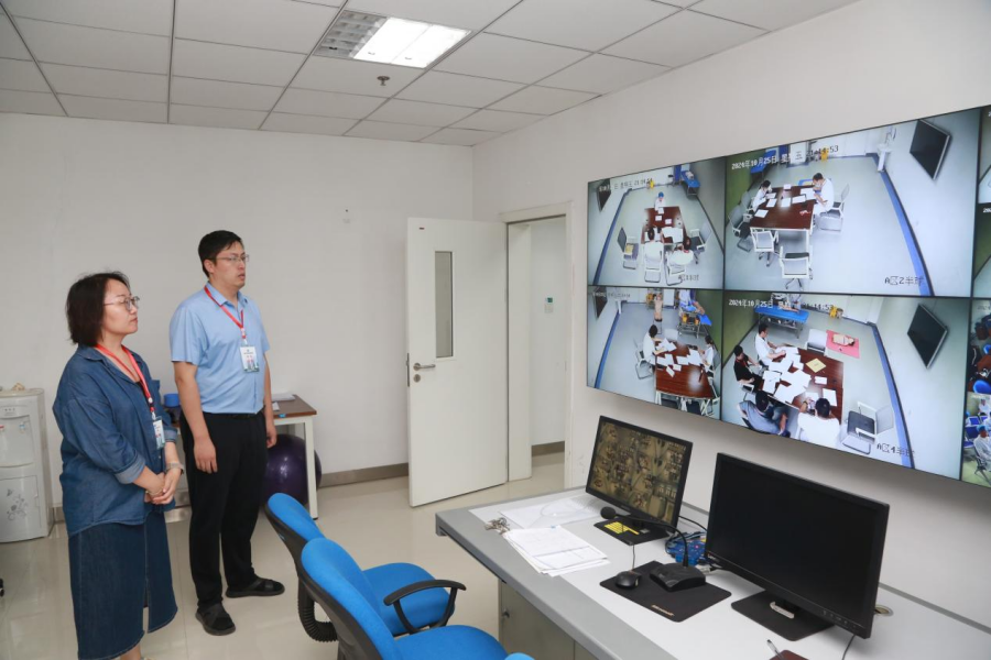图片 12 图片 12